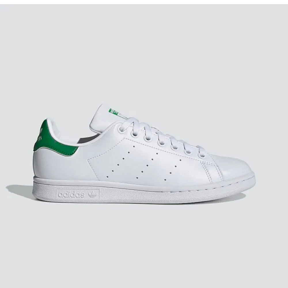 NWOT- Adidas Stan Smith's - White & Green
